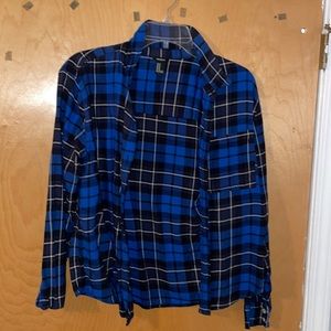 Flannel long sleeve button up